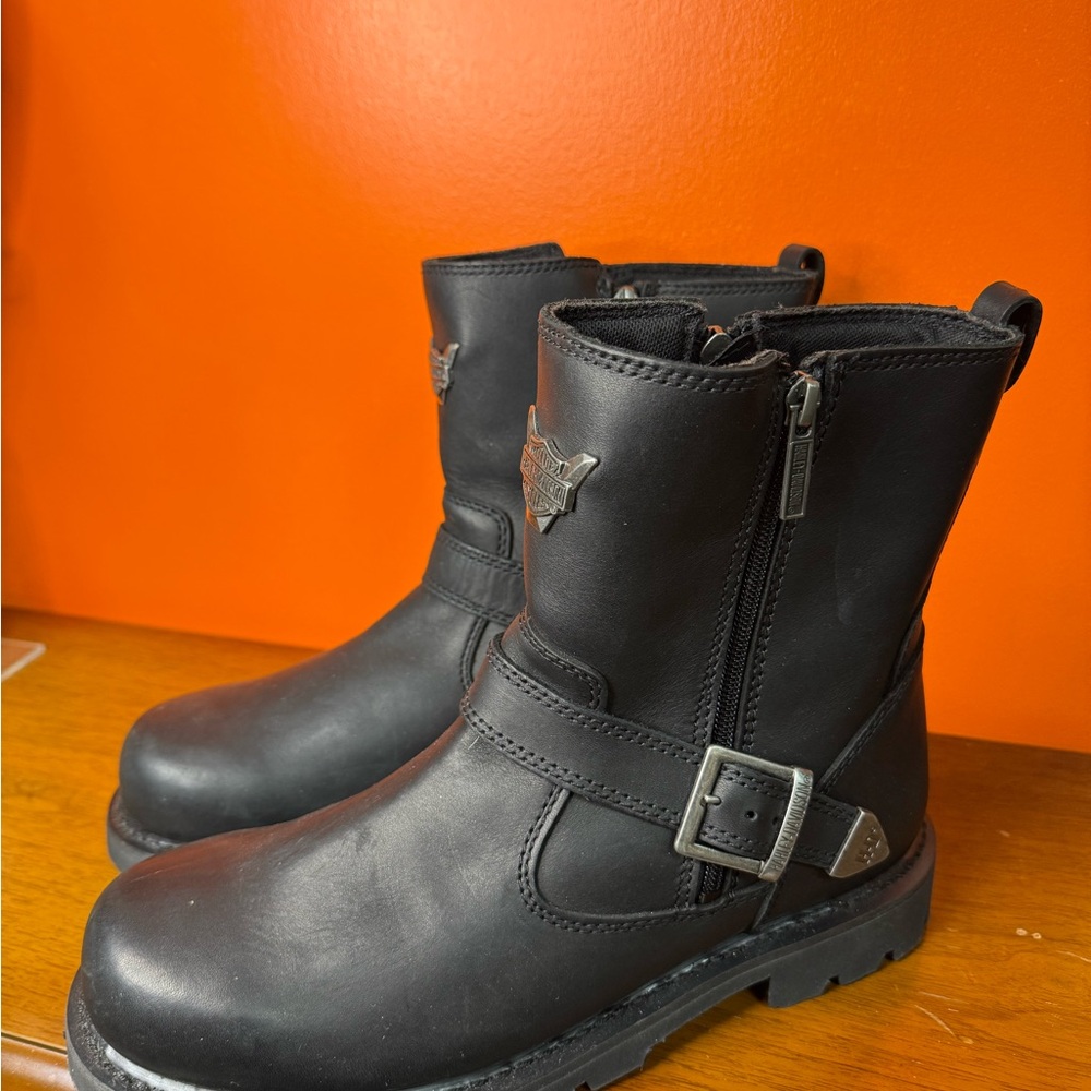 Harley-Davidson Black Leather Boots with Silver Buckle